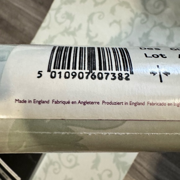 NEW Shand Kydd Wallpaper Border 53cm Each Lot Of 2 Royal Floral Made In England - Picture 9 of 13